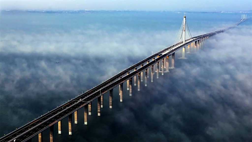 Самые длинные мосты в мире: подвесные конструкции над водой, пешеходные и автомобильные дороги