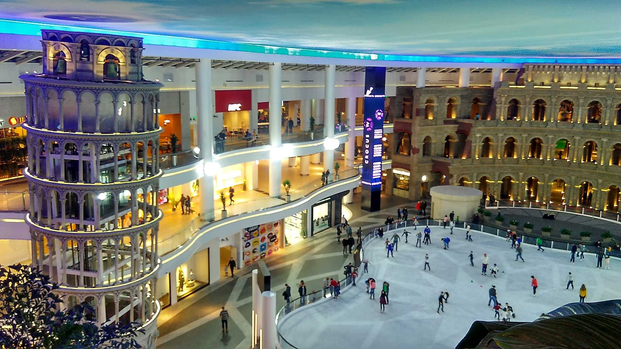 самый большой торговый центр москвы