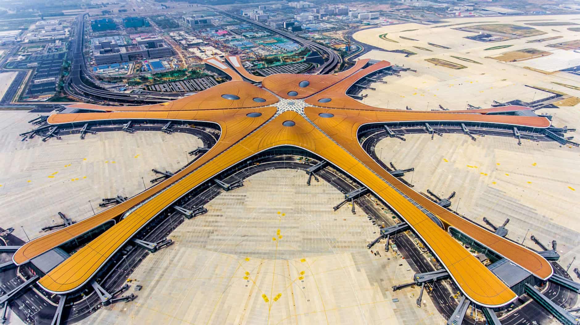 Cамый большой аэропорт в мире: топ 10 крупнейших загруженных аэродромов на 2022 год