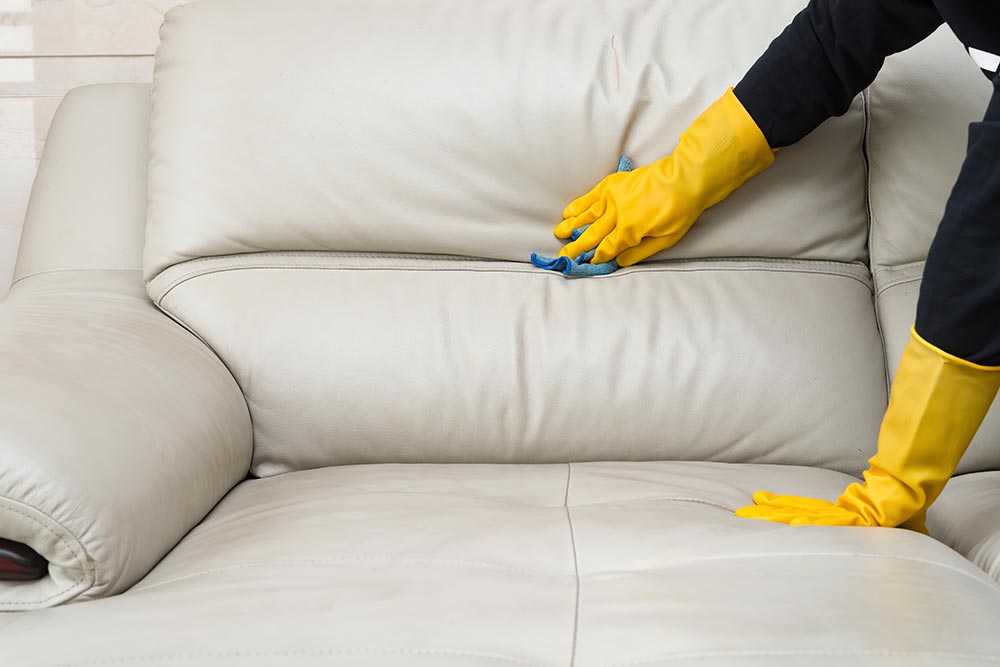 Как почистить мягкую мебель в домашних условиях, подсказки хозяйкам