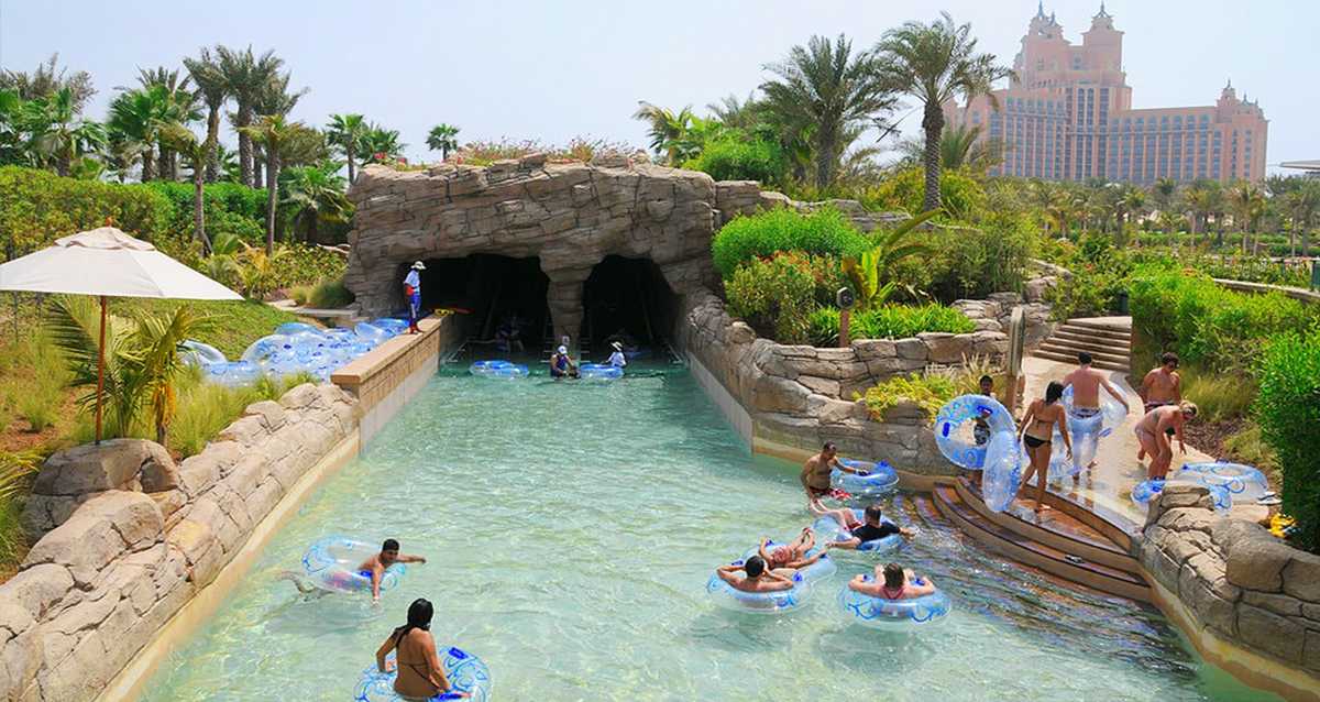 Atlantis аквапарк. Аквапарк Aqvaventure в Дубай. Аквапарк Атлантис Дубай. Атлантис аквапарк Дубай река. Отель Атлантис Багамы аквапарк.