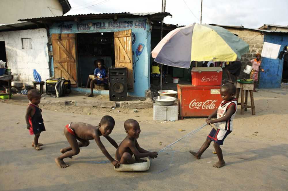 Самая бедная страна в мире 2024. Либерия трущобы.