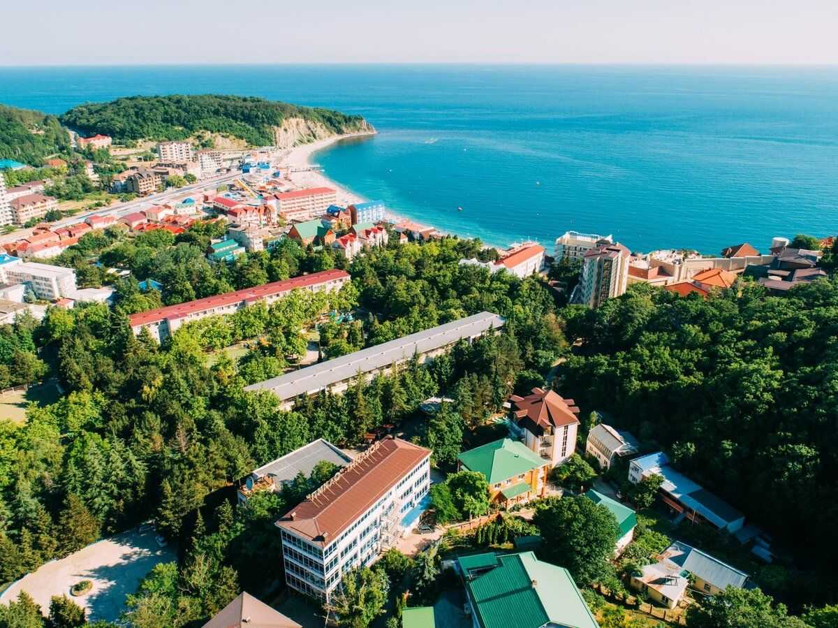 Курорты по россии на море