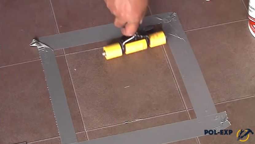 Лучшие способы заделывания дырок в линолеуме на полу с заплаткой и без