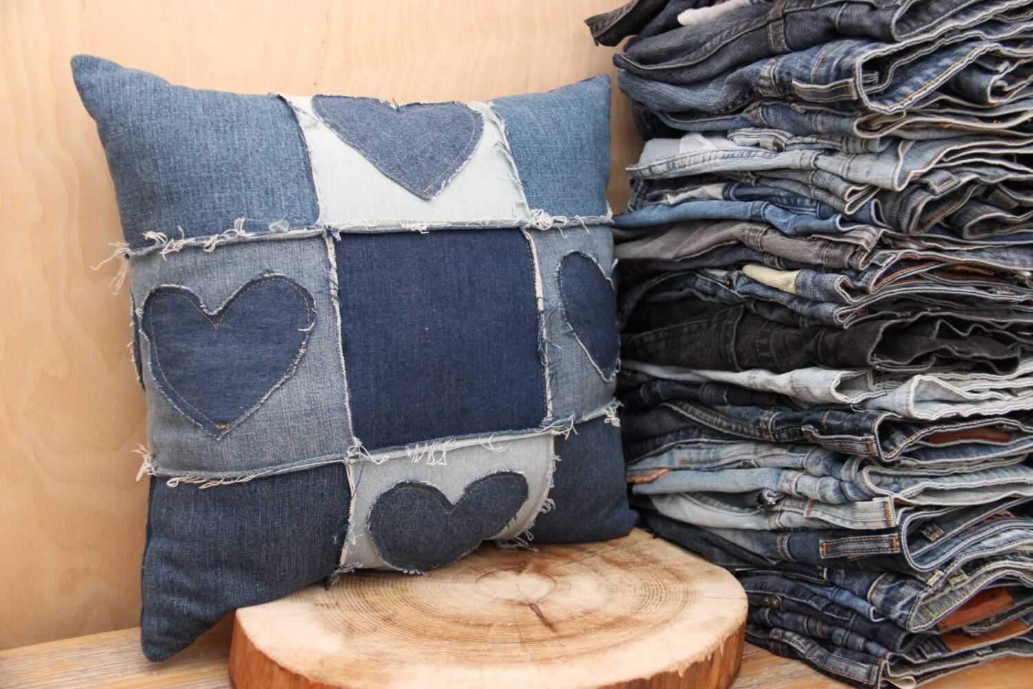 Декоративные подушки из джинсов своими руками