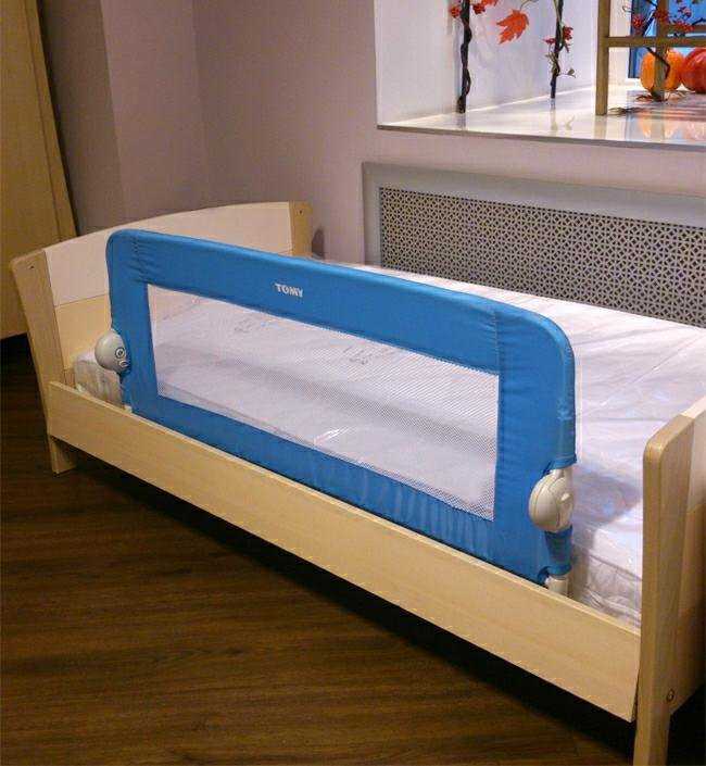 Ограничители для кровати: защитный барьер против падений, страховочный борт в детскую кроватку своими руками