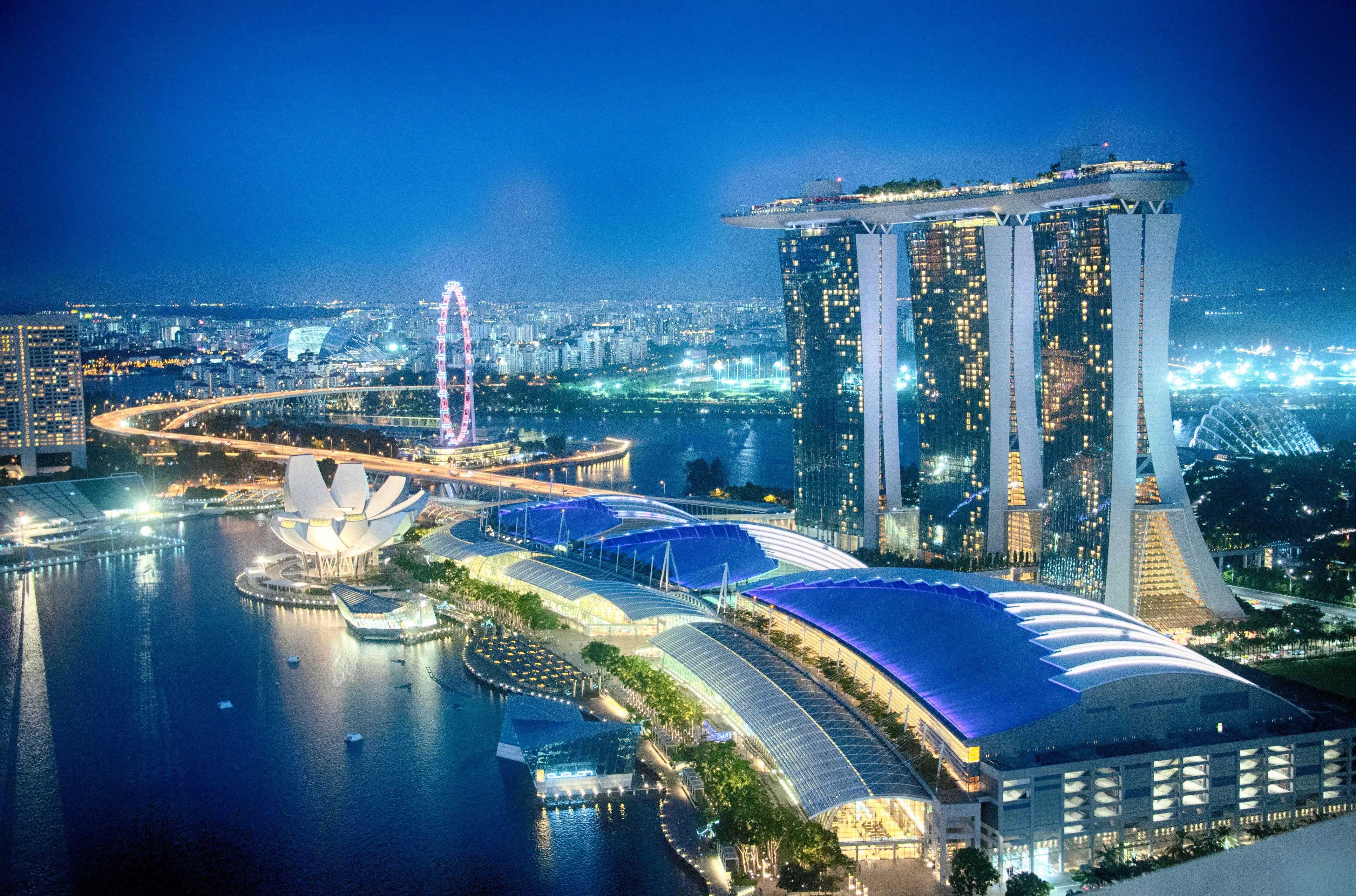 Самый дорогой город для жизни. Сингапур пойтахти.