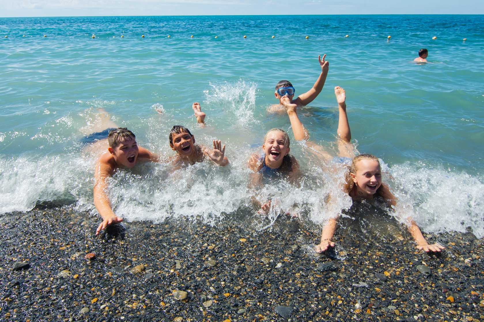 Черное море пляж для детей
