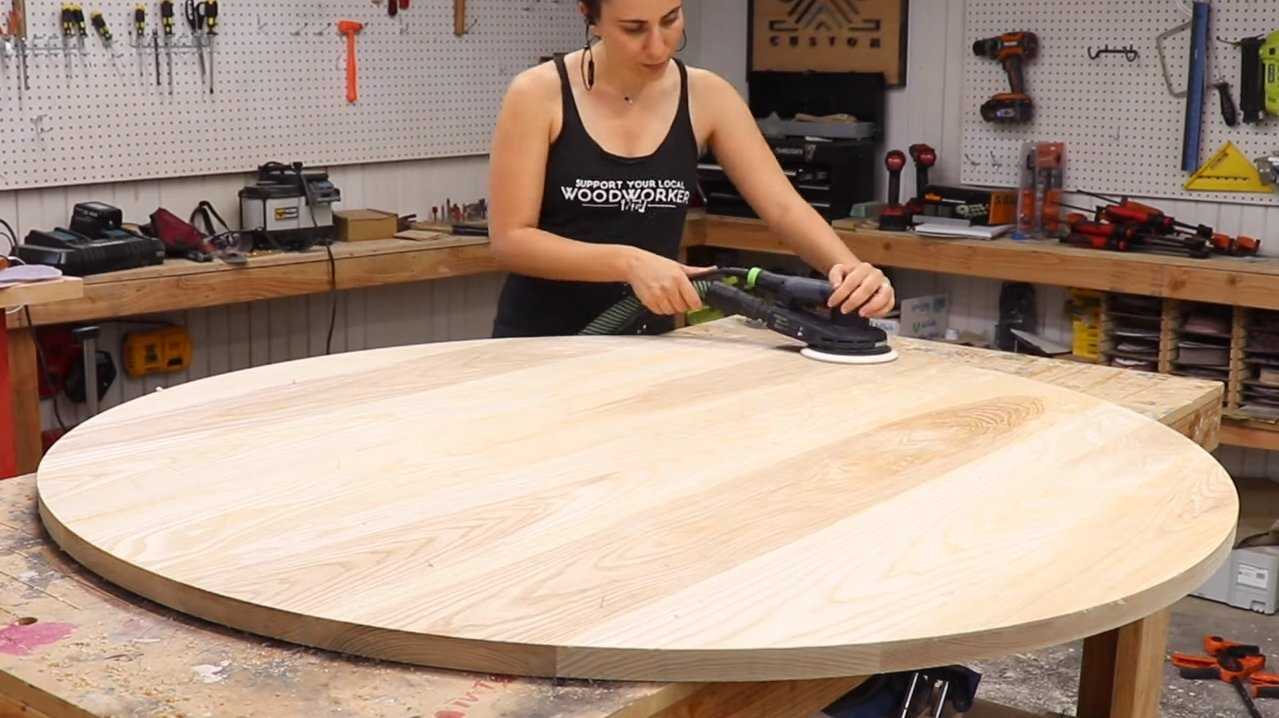 Как сделать своими руками стол из дерева с круглой или прямоугольной столешницей, применяя доски, брус и другие материалы