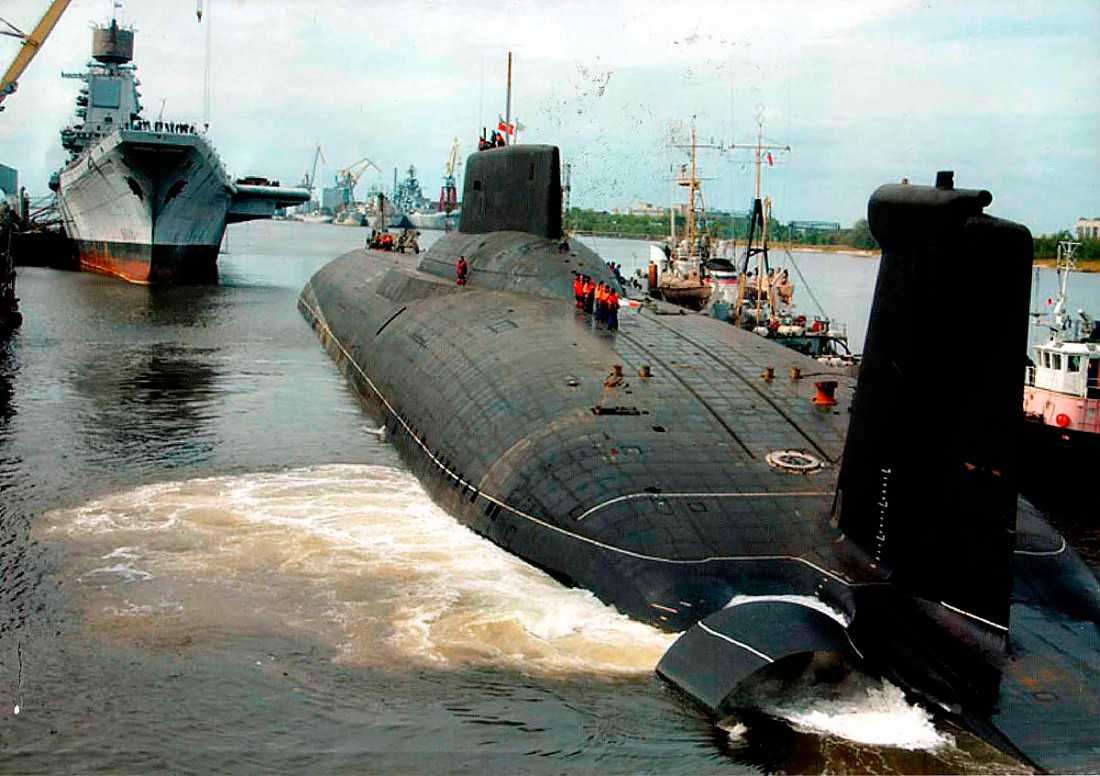 Какая самая большая в мире подводная лодка :: syl.ru