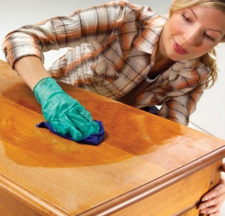 Правила эксплуатации полированной мебели Как правильно нужно за ней ухаживать и чем можно ее чистить