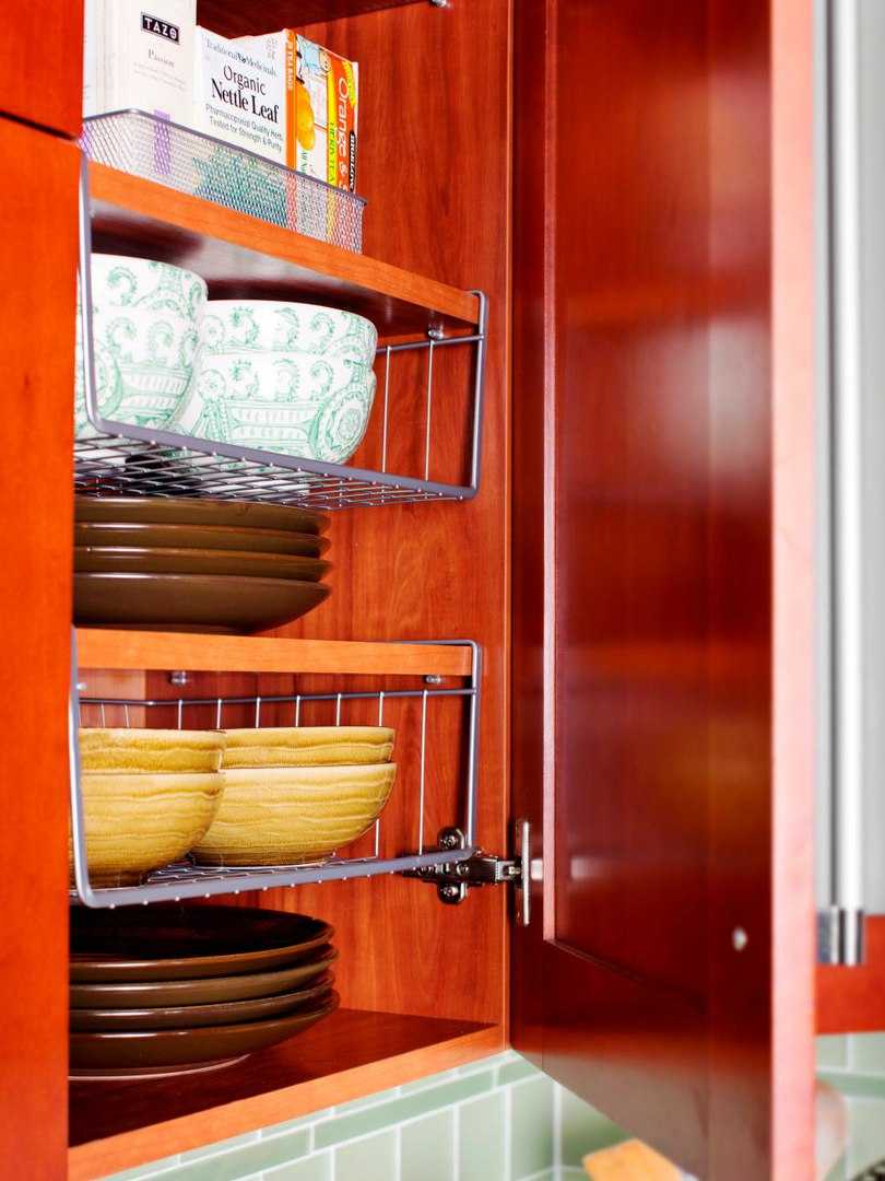 Как и чем лучше отмыть шкафы на кухне внутри и снаружи?